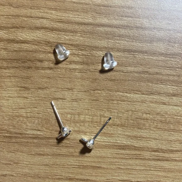 Silver butterfly studs - Picture 2 of 4